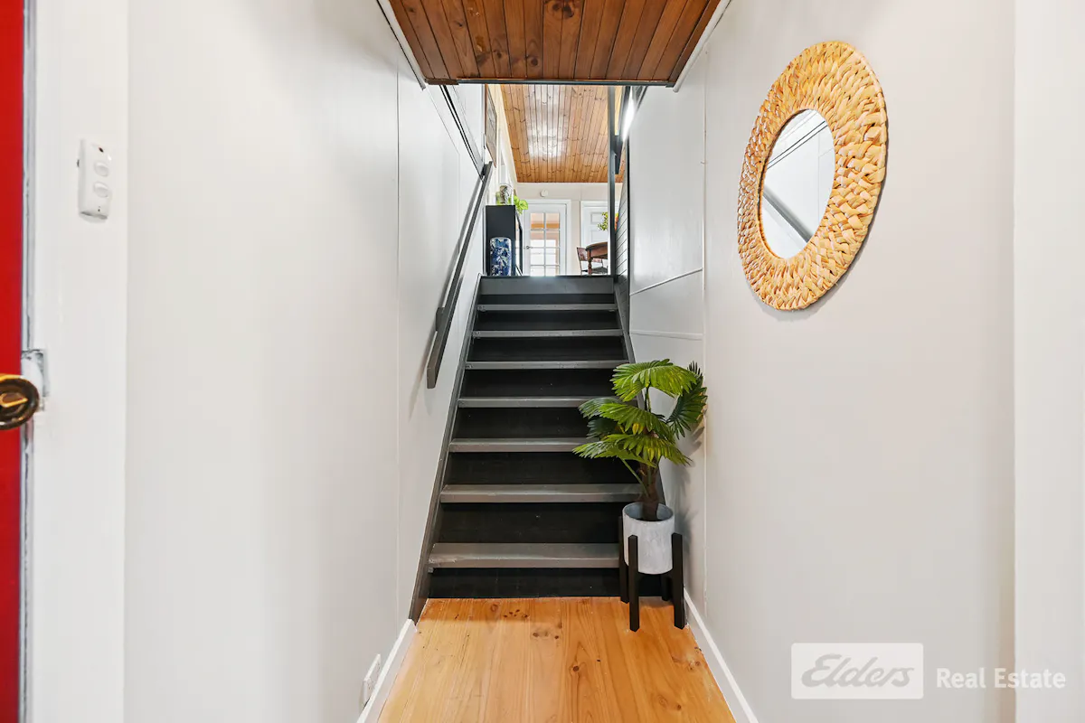 2 McFarlane Street — photo 10 of 18