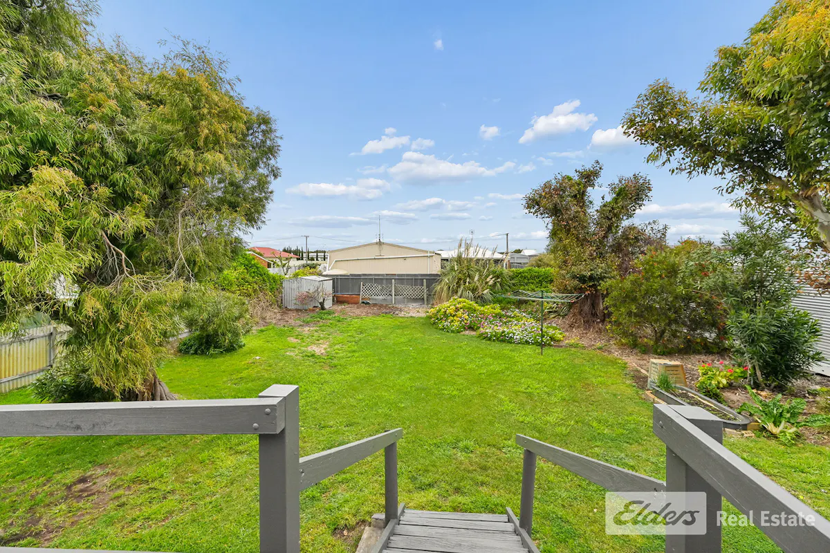 2 McFarlane Street — photo 14 of 18