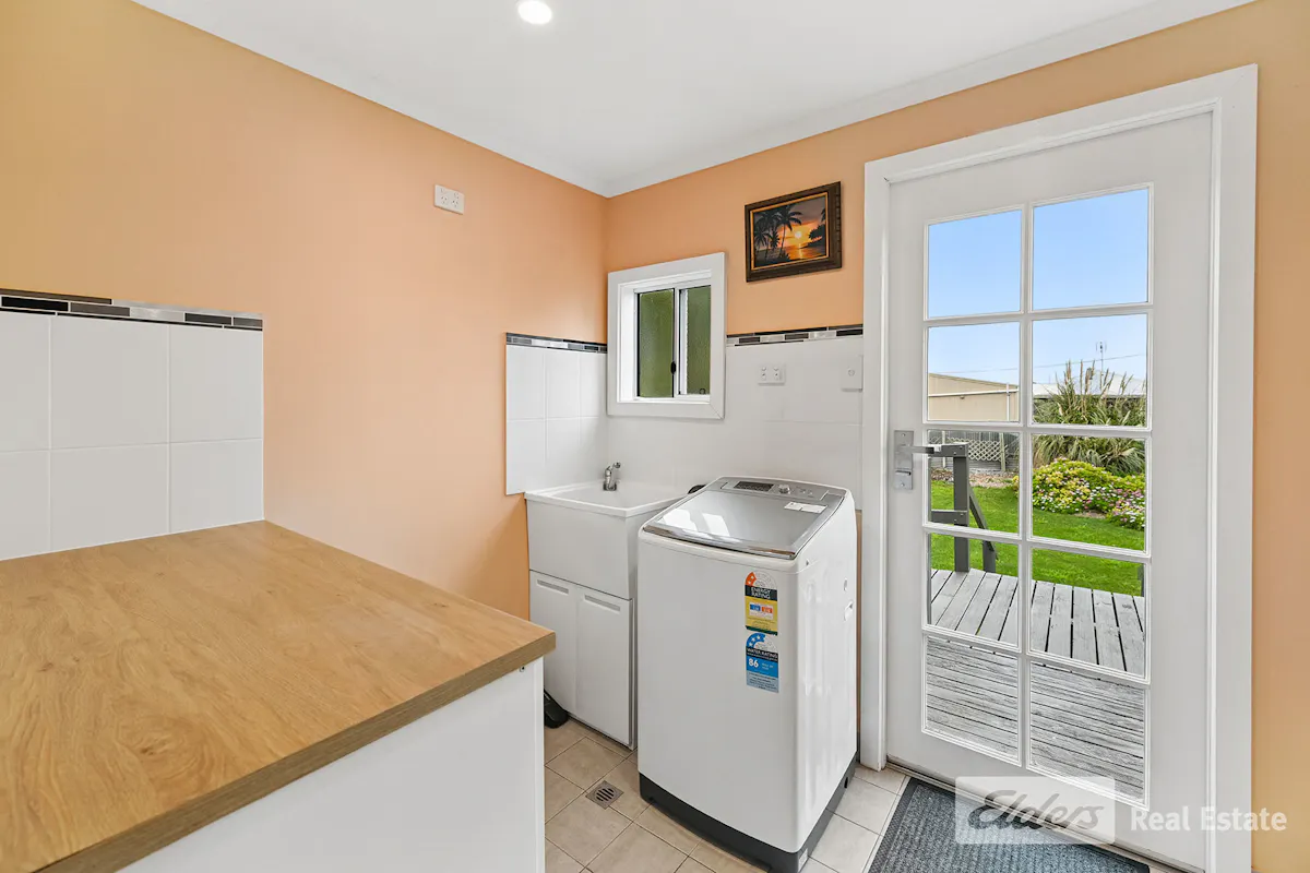 2 McFarlane Street — photo 13 of 18
