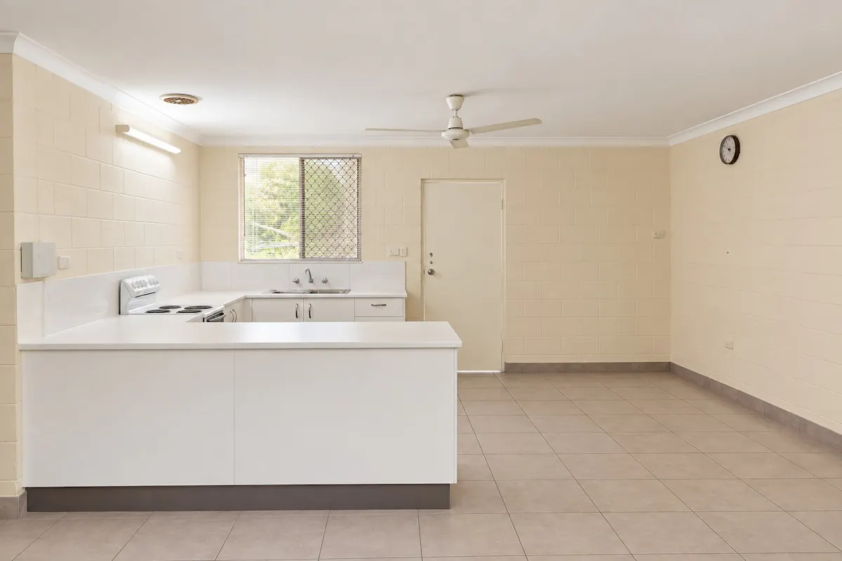 28 Wilson Crescent — photo 3 of 17