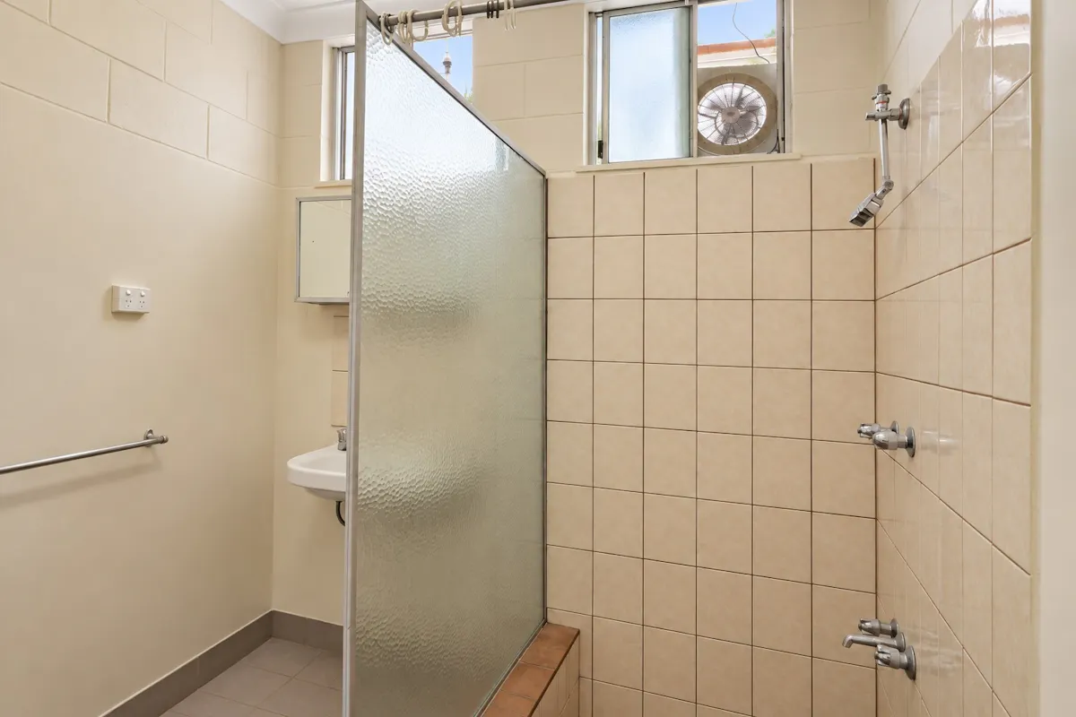 28 Wilson Crescent — photo 12 of 17