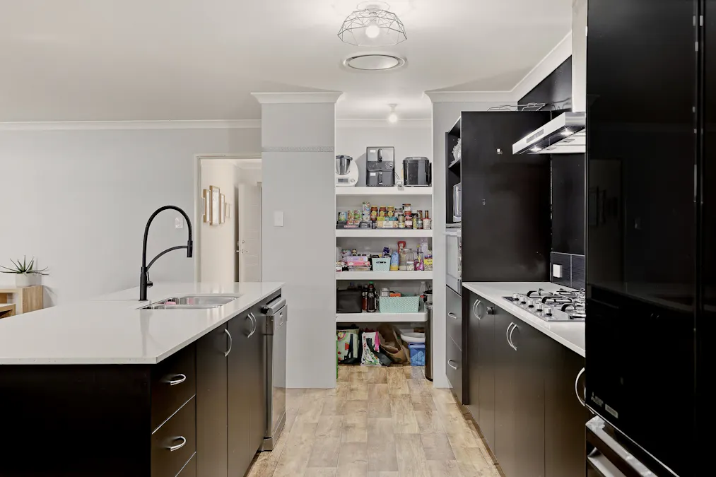 7 Alberta Road, Lakelands, WA, 6180 - Image 17