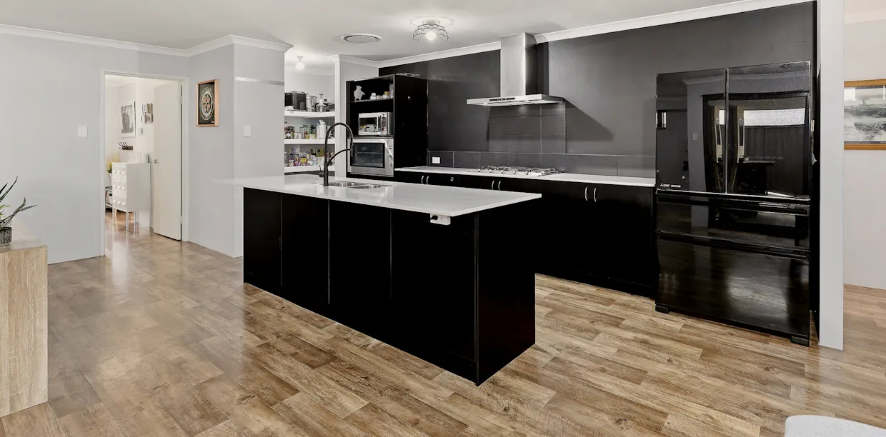 7 Alberta Road, Lakelands, WA, 6180 - Image 15