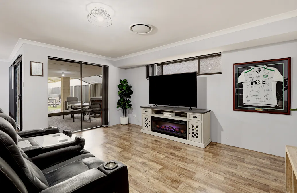 7 Alberta Road, Lakelands, WA, 6180 - Image 10