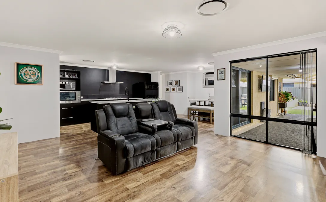 7 Alberta Road, Lakelands, WA, 6180 - Image 12