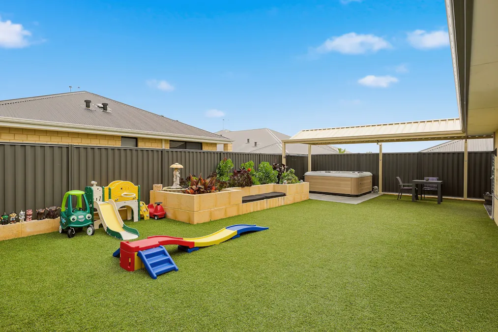 7 Alberta Road, Lakelands, WA, 6180 - Image 31