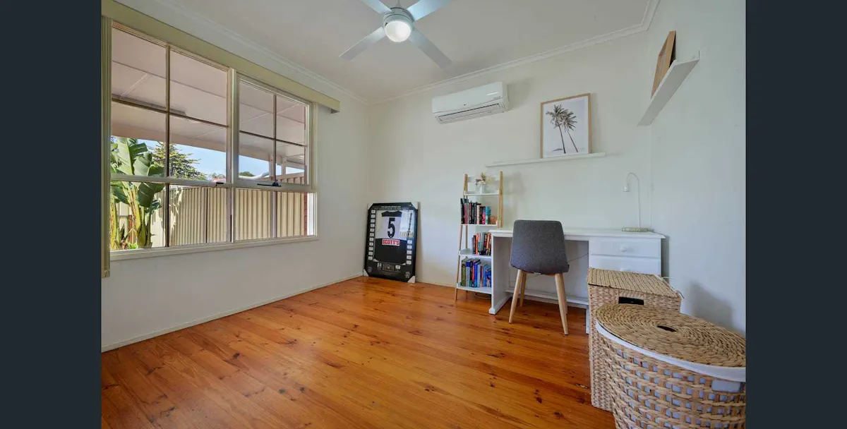 1 Darragh Street — photo 10 of 19