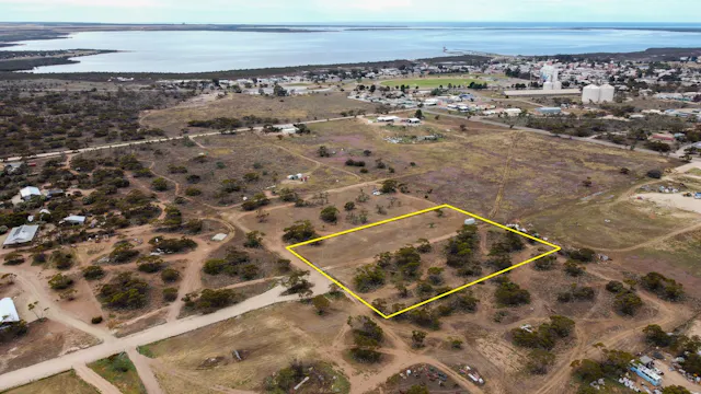 8 Mallee Court — photo from Elders Real Estate Eastern Eyre Peninsula