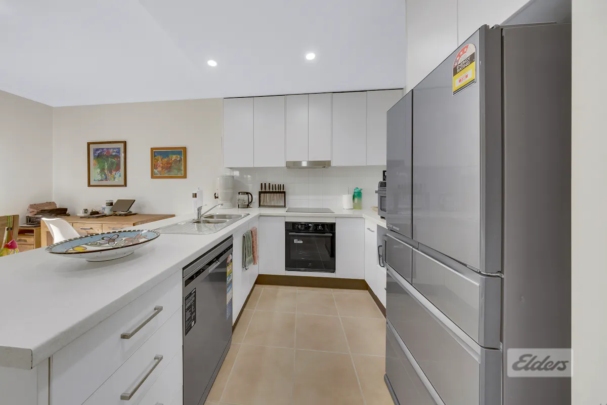 19/1 Michel Place — photo 5 of 17