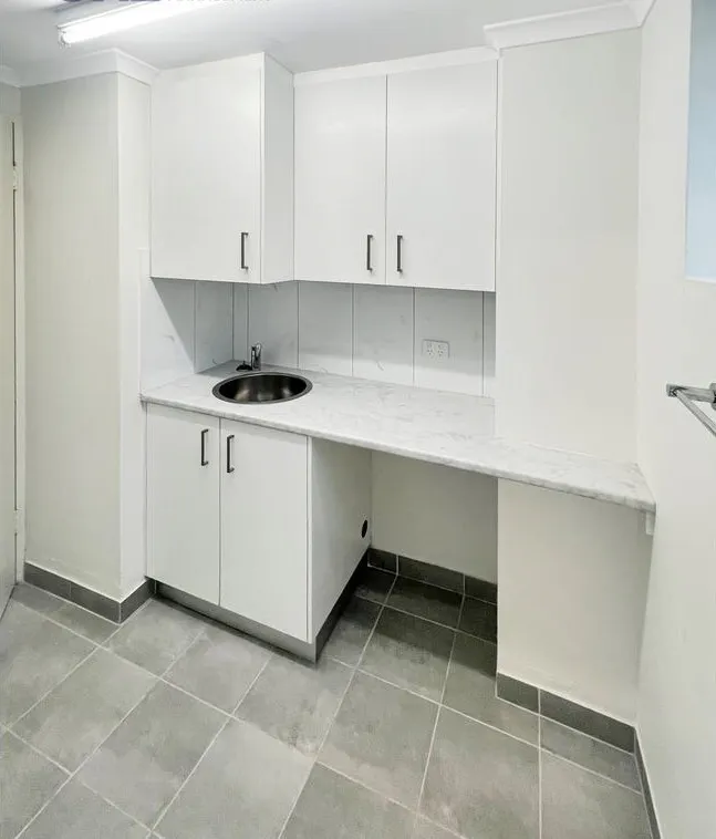 3/2 Timpson Court — photo 9 of 11