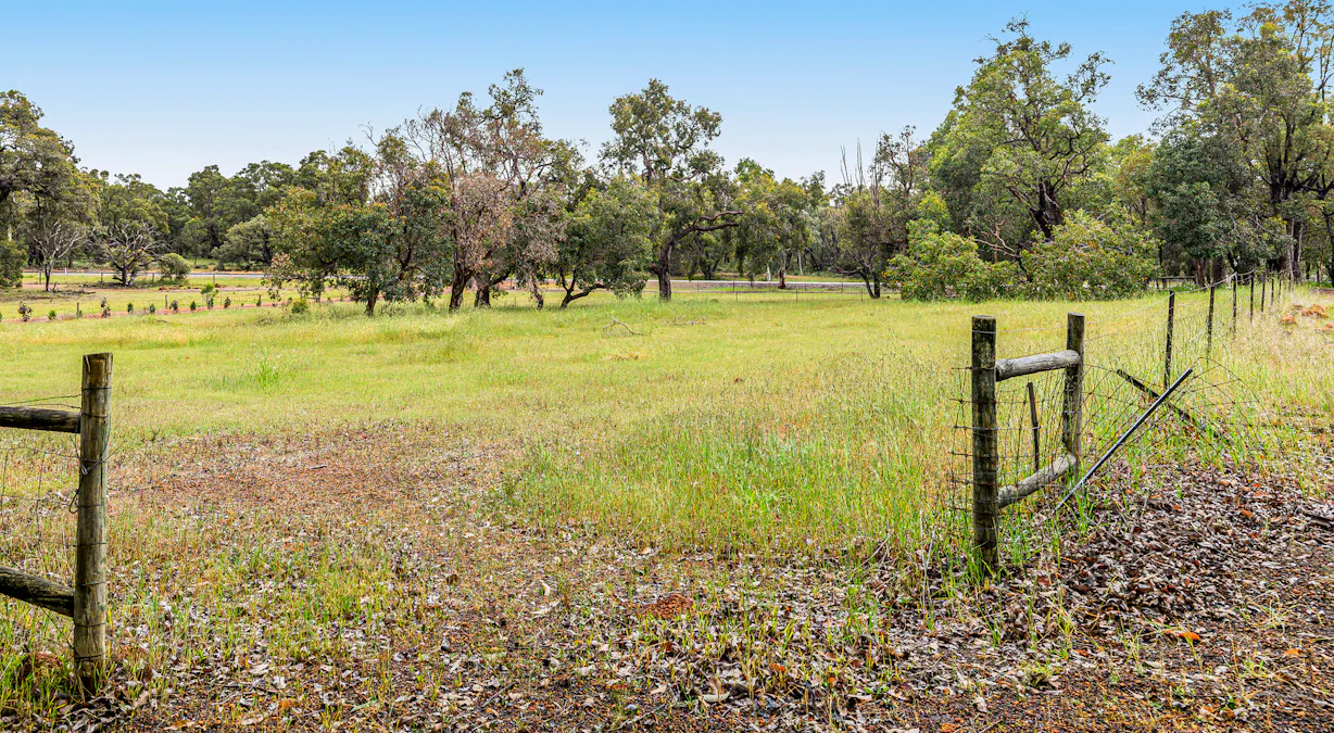 136 Powderbark Road, Lower Chittering, WA, 6084 - Image 25