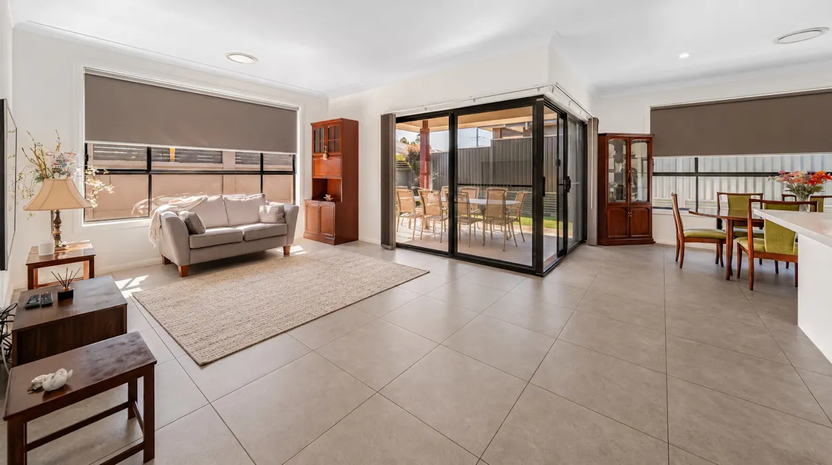 17 Fountain Circuit, Dubbo, NSW, 2830 - Image 3
