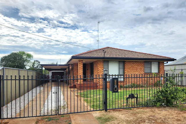 14 Corbett Avenue — photo from Elders Real Estate Dubbo