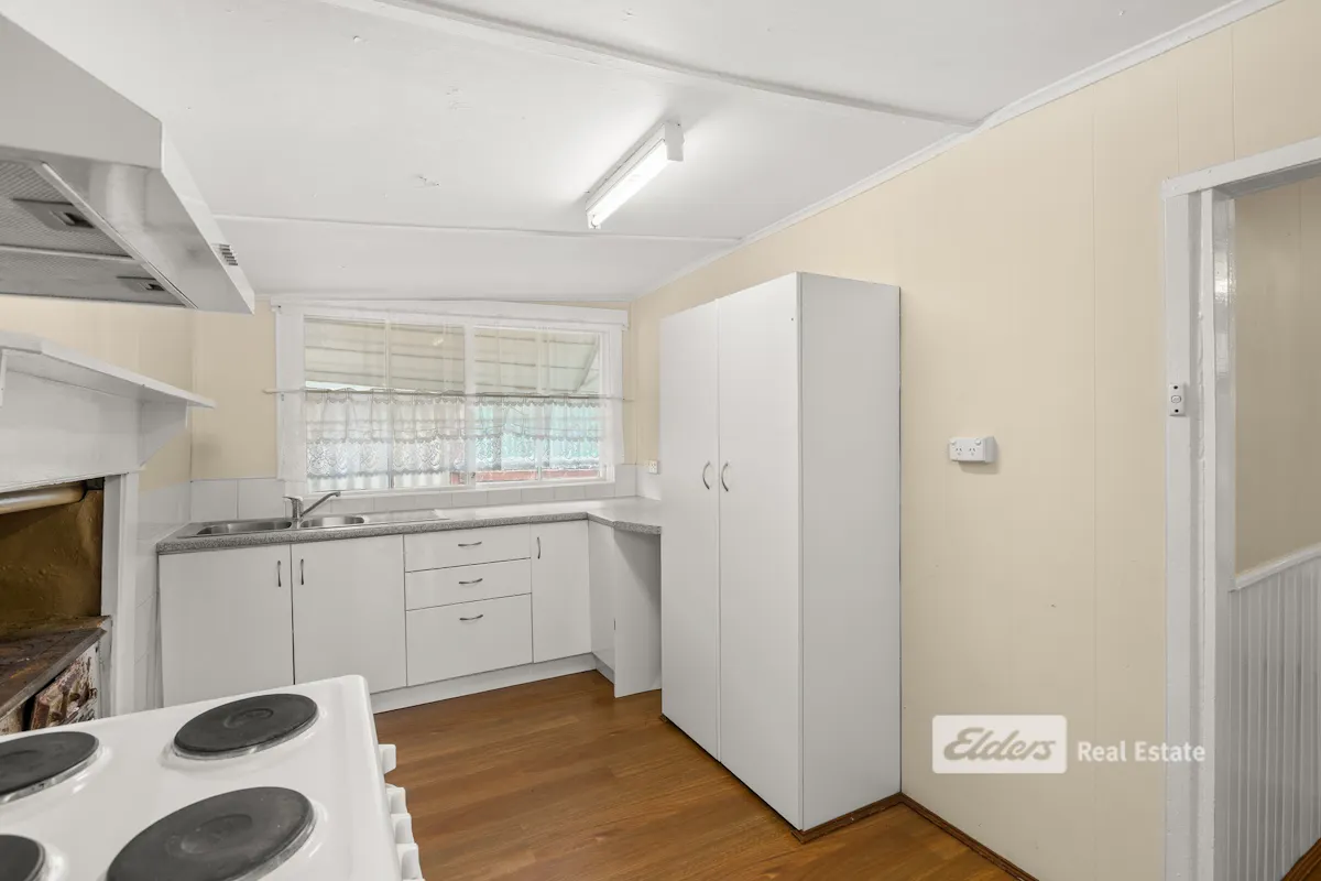 29 Coombes Street — photo 3 of 11