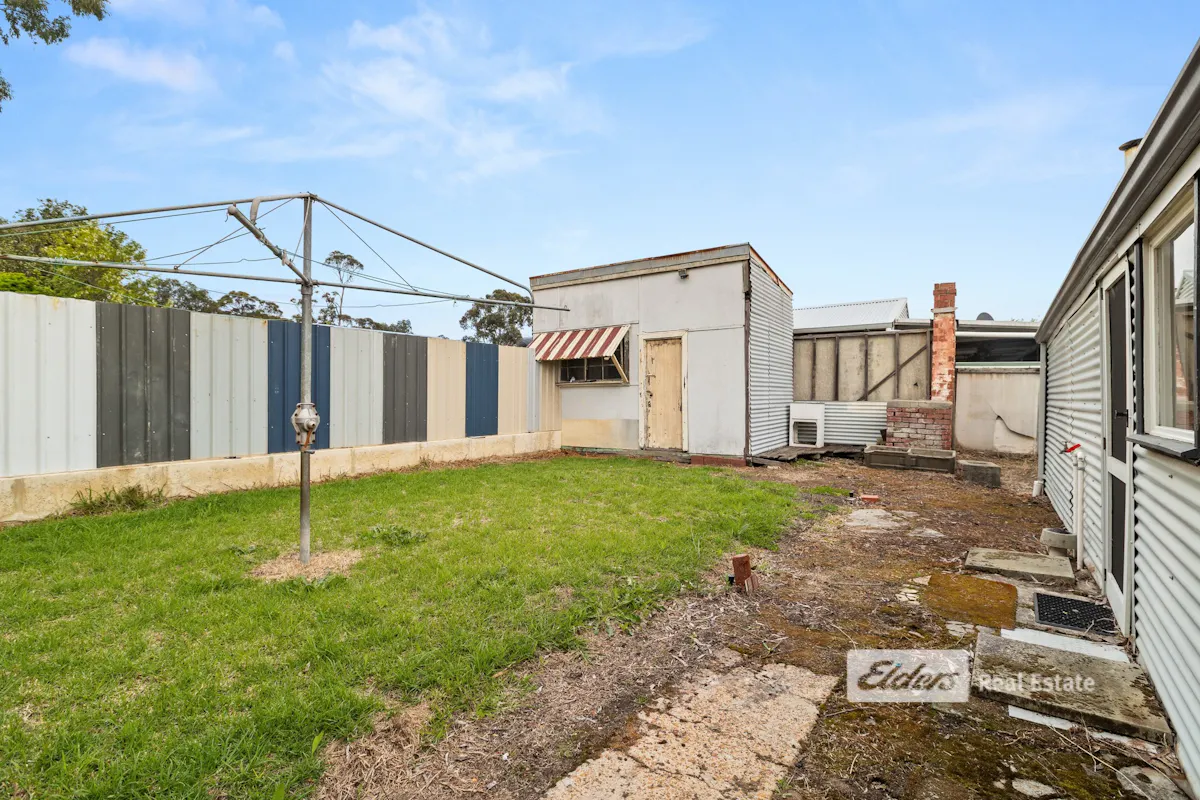 29 Coombes Street — photo 9 of 11
