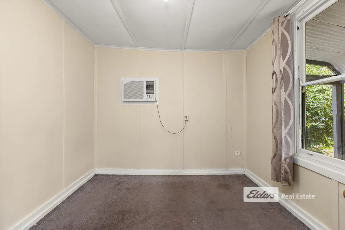 29 Coombes Street — photo 7 of 11