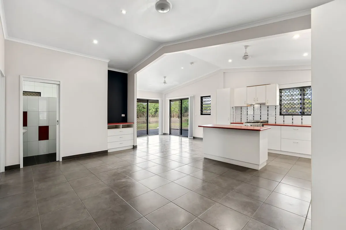 255 Livingstone Road — photo 17 of 30