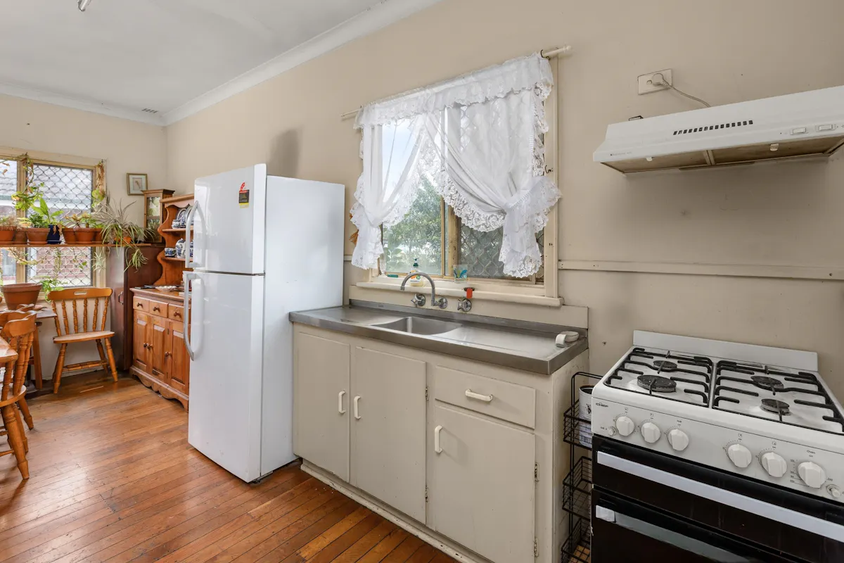 101 Wisbey Street — photo 4 of 16