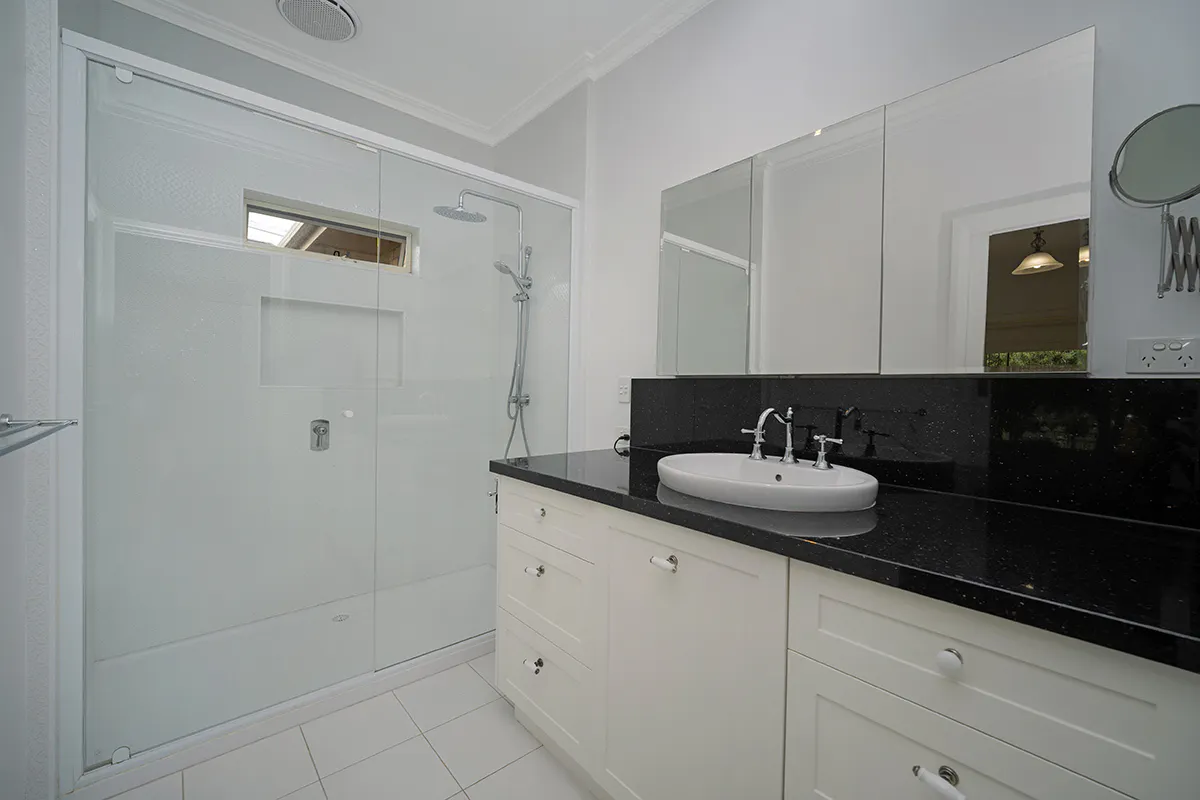 57 Alexandra Parade — photo 11 of 18