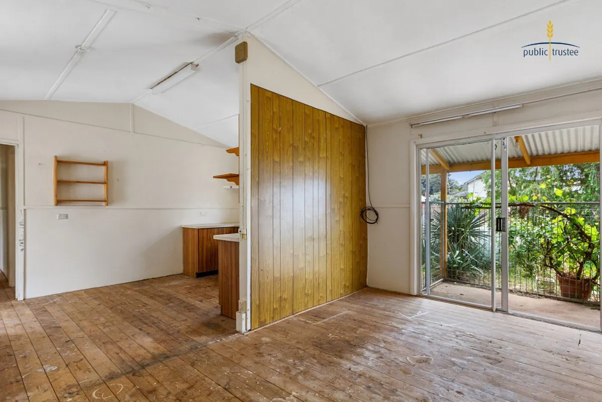 43 Cumnock Street — photo 3 of 25