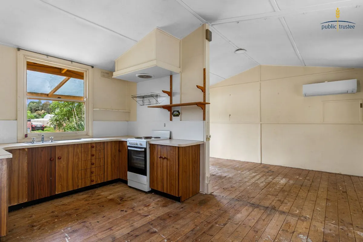 43 Cumnock Street — photo 7 of 25
