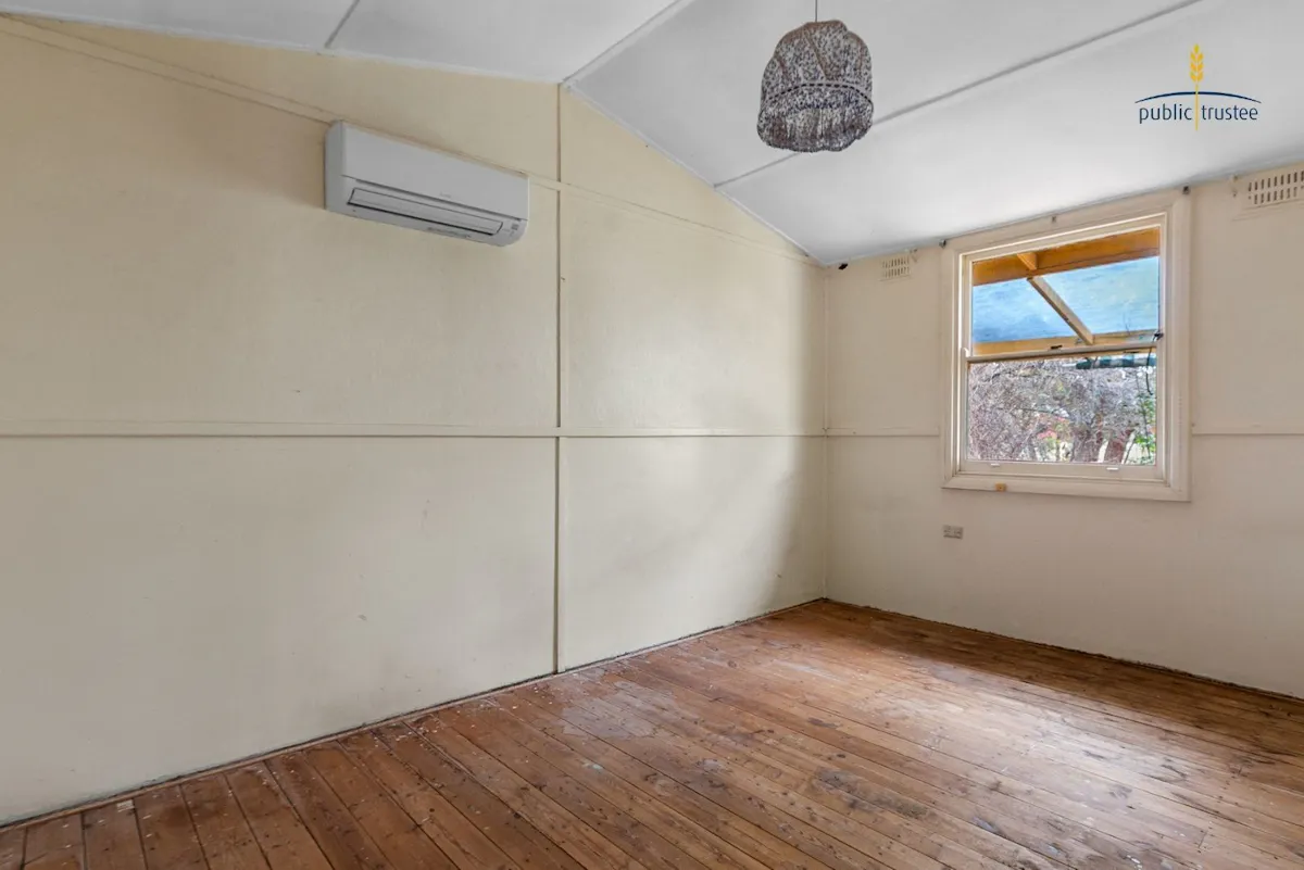 43 Cumnock Street — photo 8 of 25