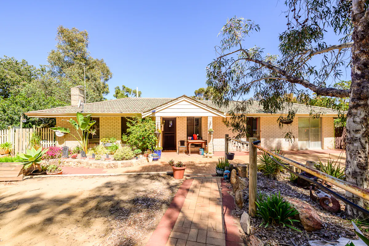 63 Goomalling Road — photo 3 of 29