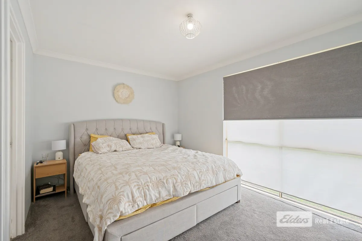 17 Elvey Place — photo 6 of 11