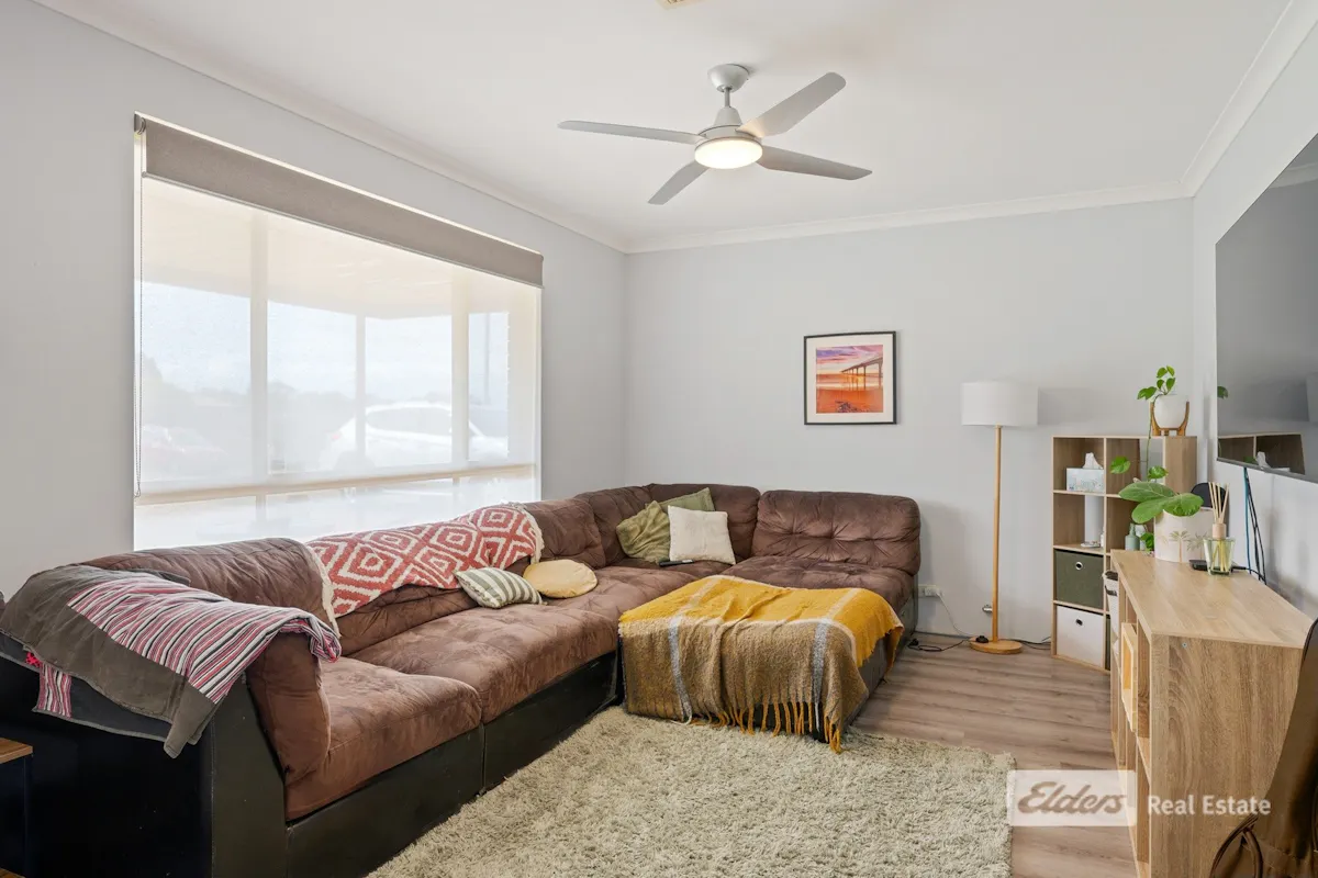 17 Elvey Place — photo 5 of 11