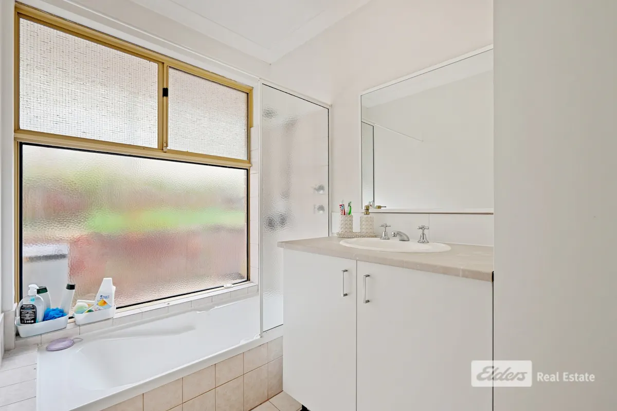 17 Elvey Place — photo 9 of 11