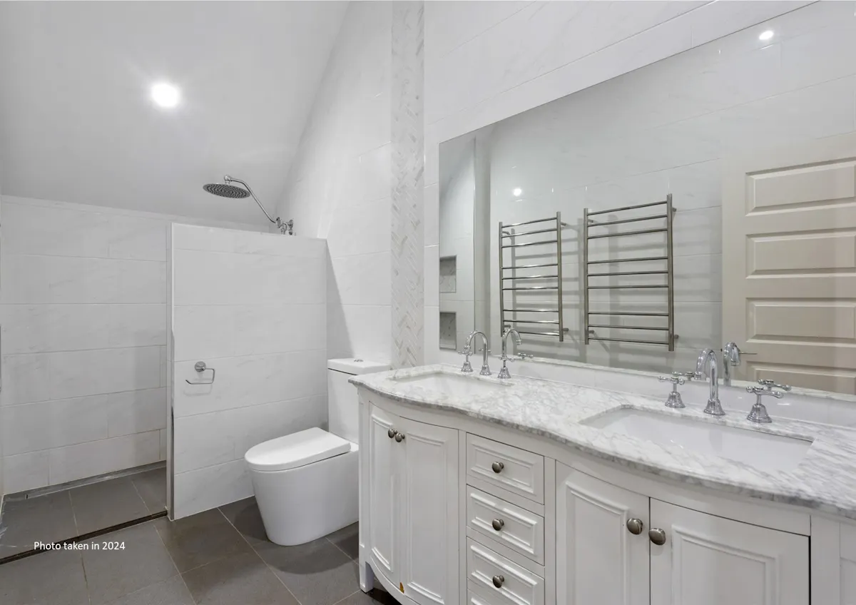 40 Jiparu Drive — photo 10 of 30