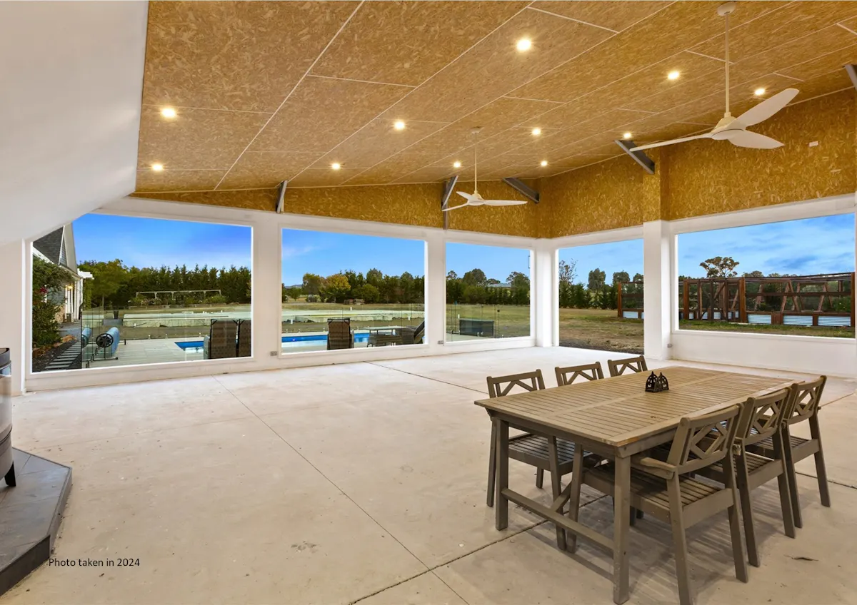 40 Jiparu Drive — photo 16 of 30