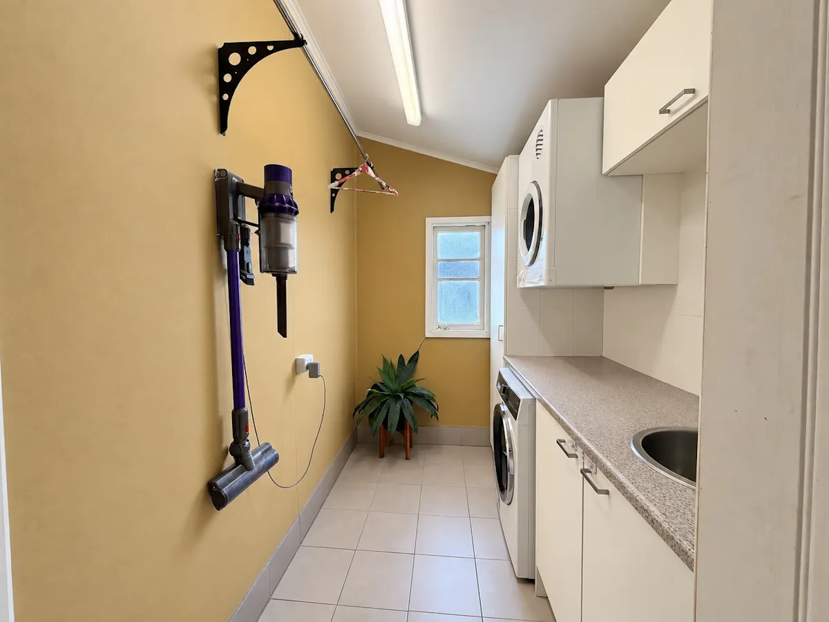18b Orpen Street — photo 12 of 14