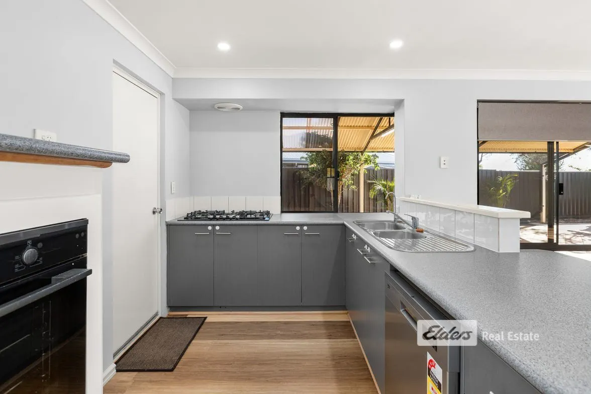 17 Garnet Way — photo 3 of 12