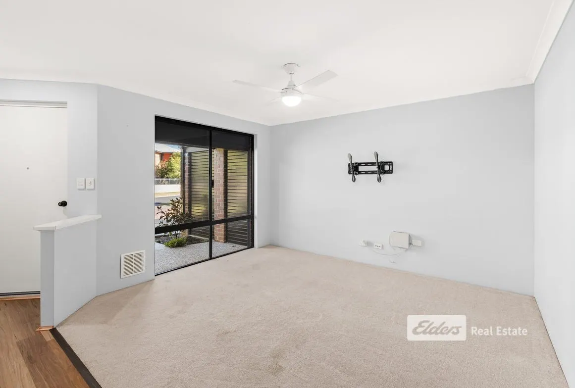 17 Garnet Way — photo 10 of 12