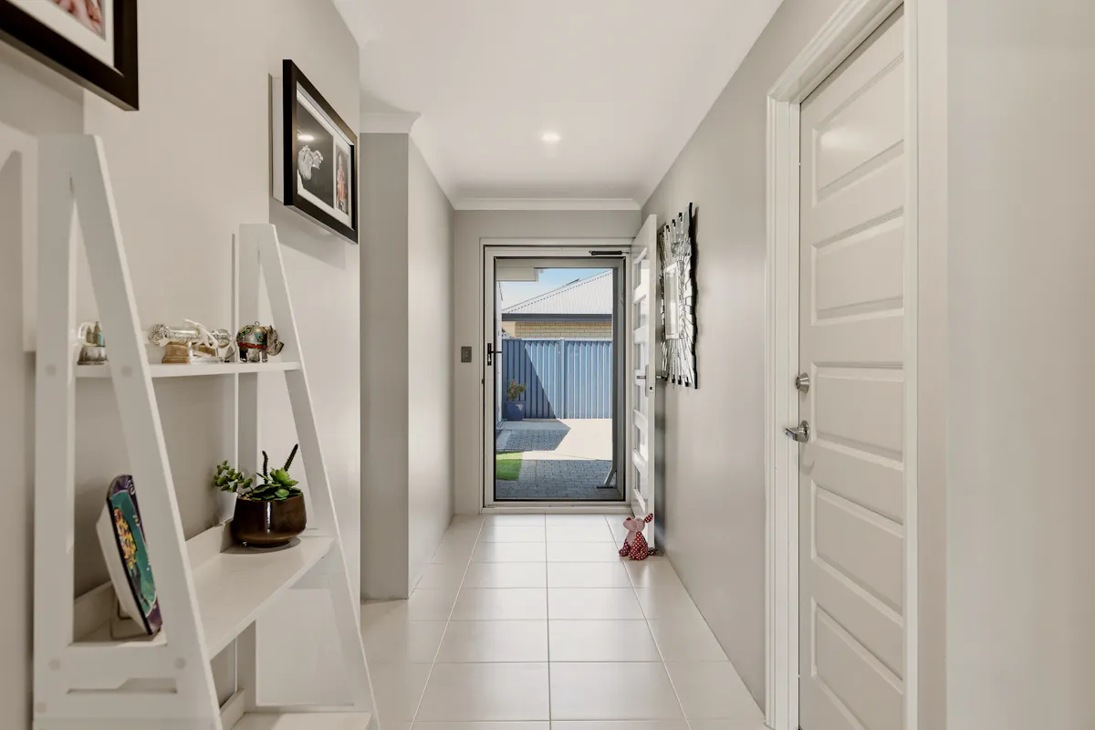 25 Tallowood Avenue — photo 2 of 30