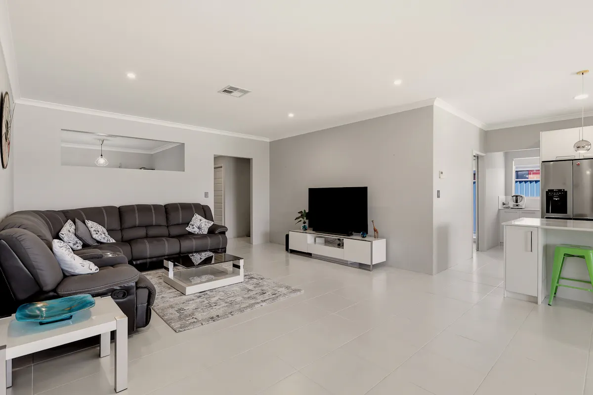 25 Tallowood Avenue — photo 12 of 30