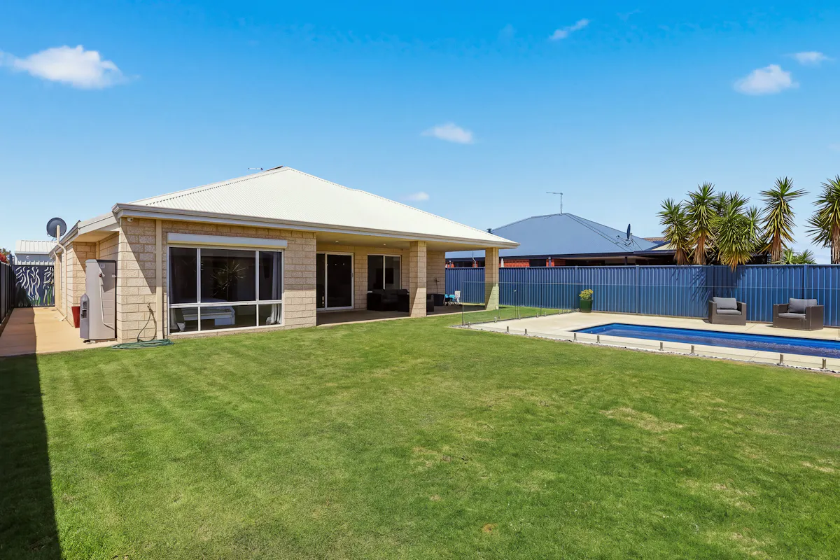 25 Tallowood Avenue — photo 26 of 30