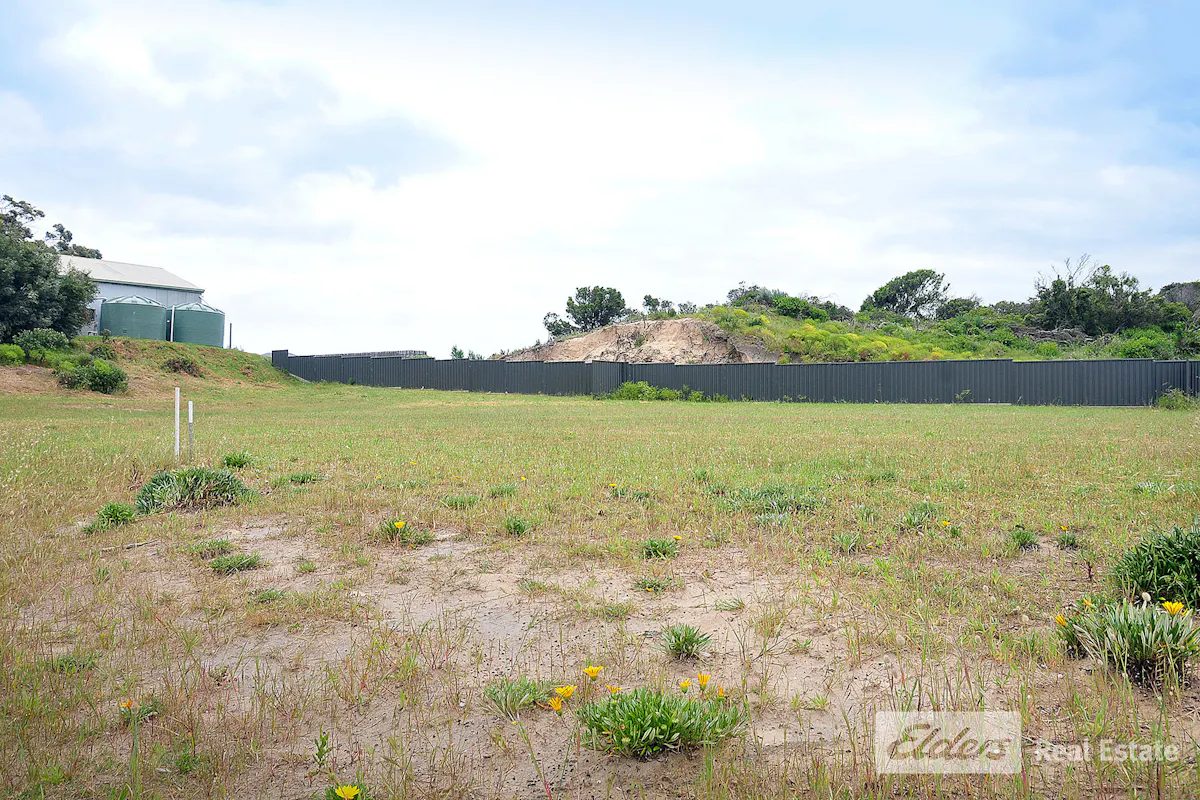 34 Kelham Drive — photo 3 of 6