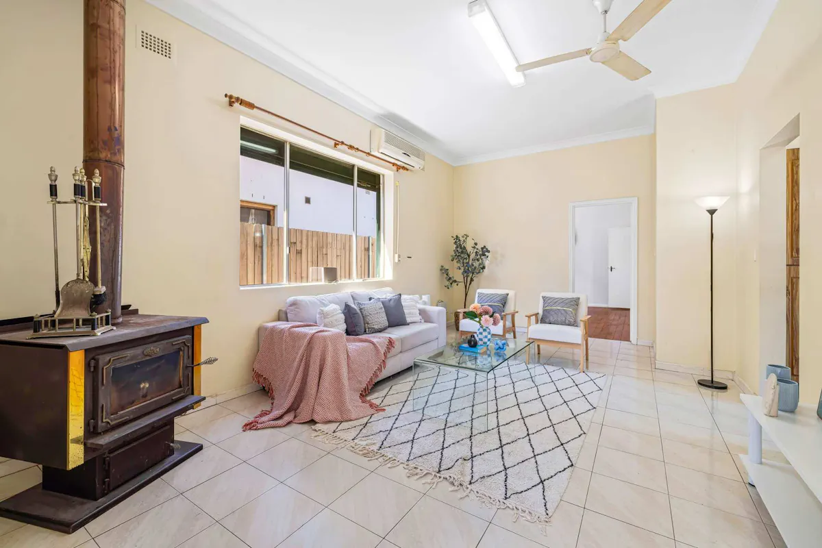 41 Blenheim Street — photo 2 of 15
