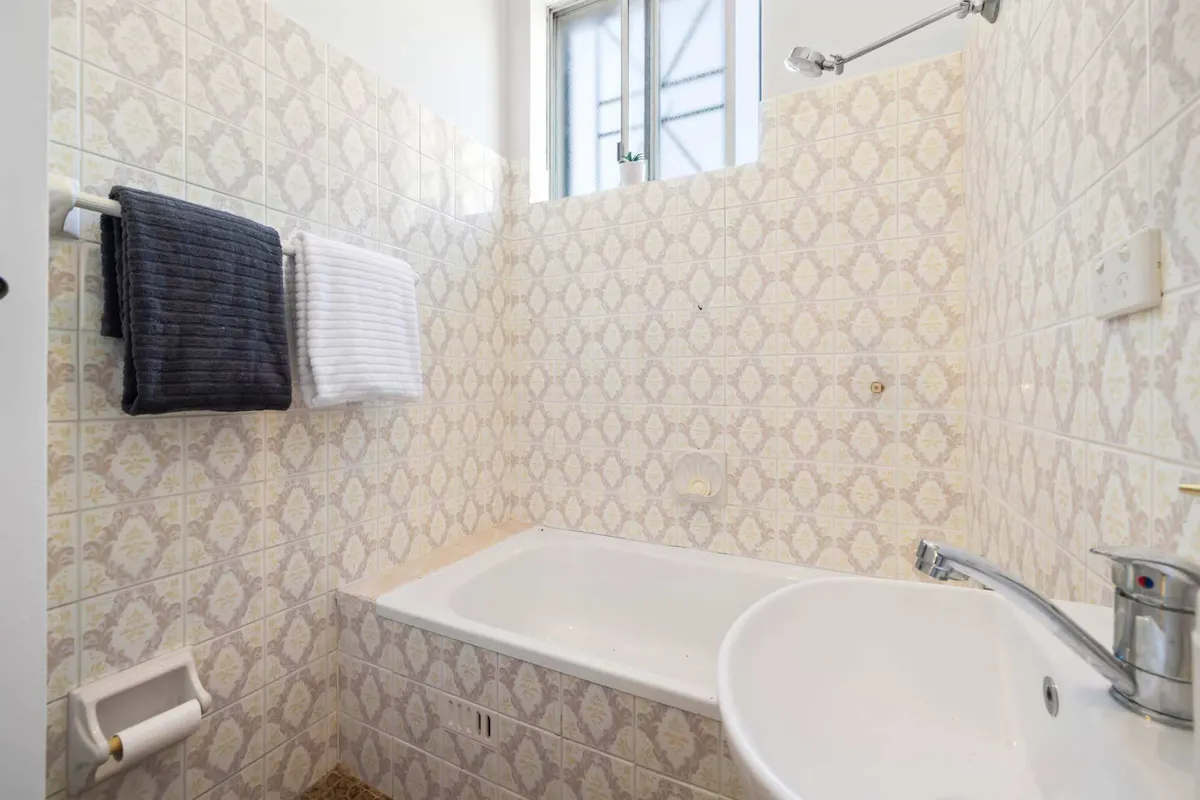 41 Blenheim Street — photo 4 of 15