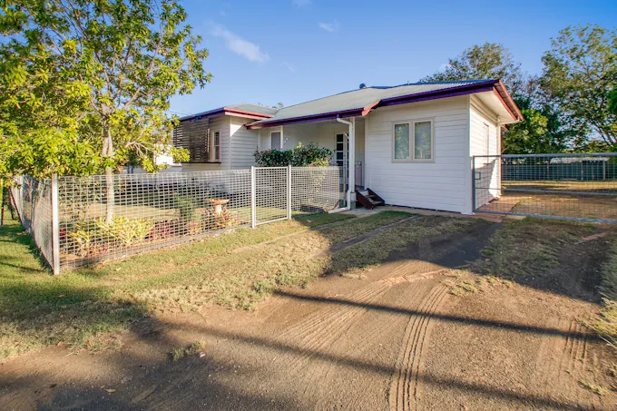 121 Jacaranda Street, North Booval, QLD, 4304