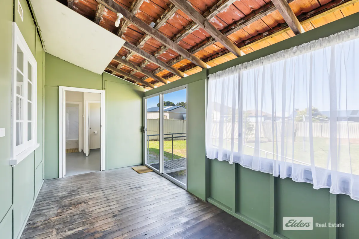 6 Phillip Street — photo 18 of 25