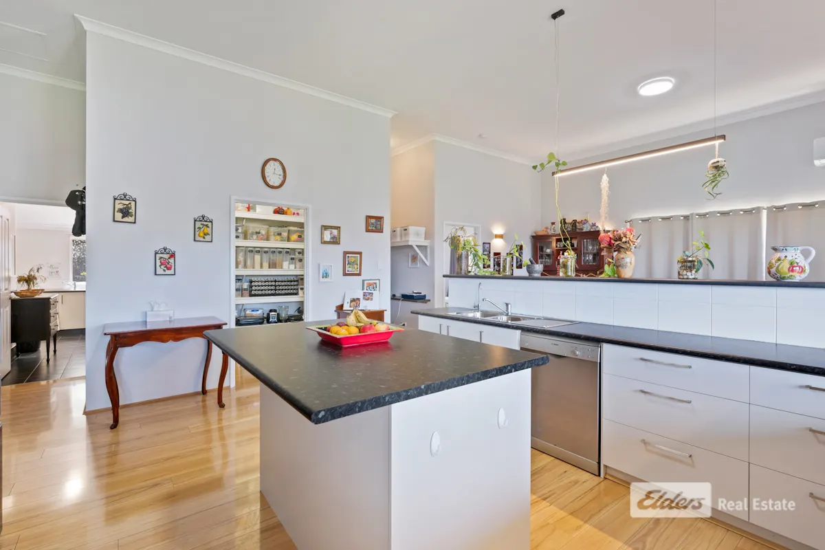 118 Trevena Road — photo 16 of 30