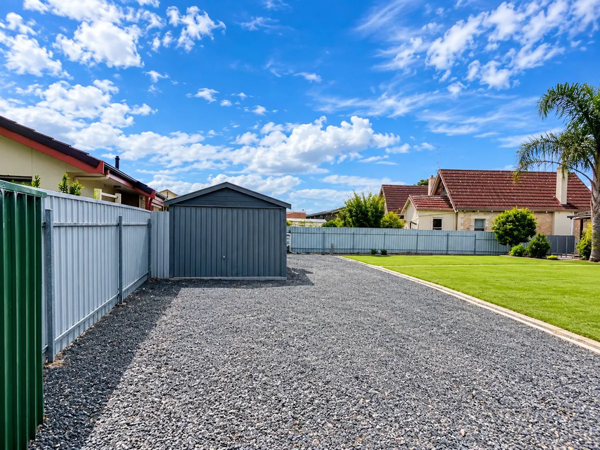 123 Hindmarsh Road — photo 11 of 13