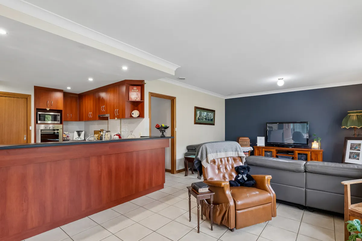 2 Astia Place — photo 8 of 26