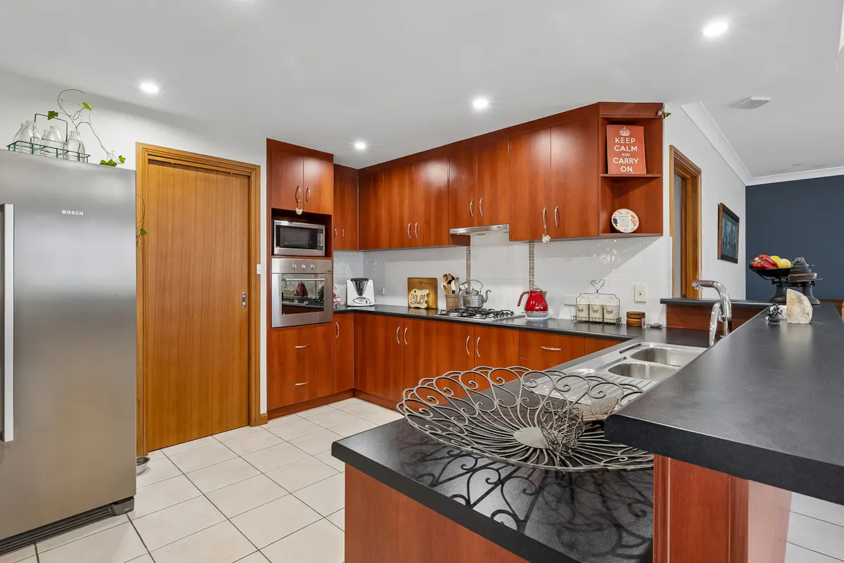 2 Astia Place — photo 9 of 26