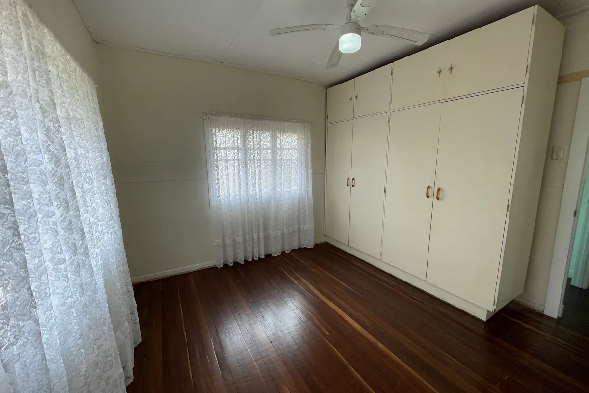 71 Warra Street — photo 7 of 11