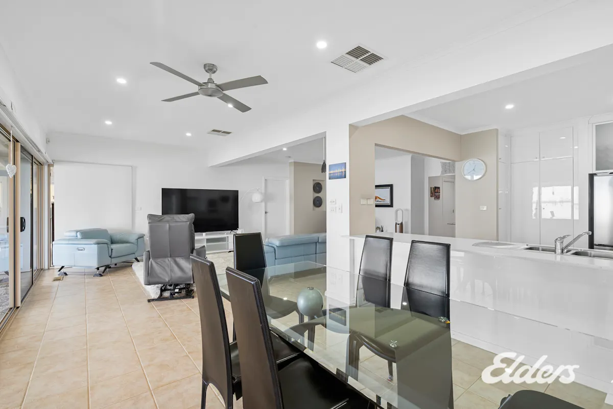 34 Rosemary Court — photo 10 of 30