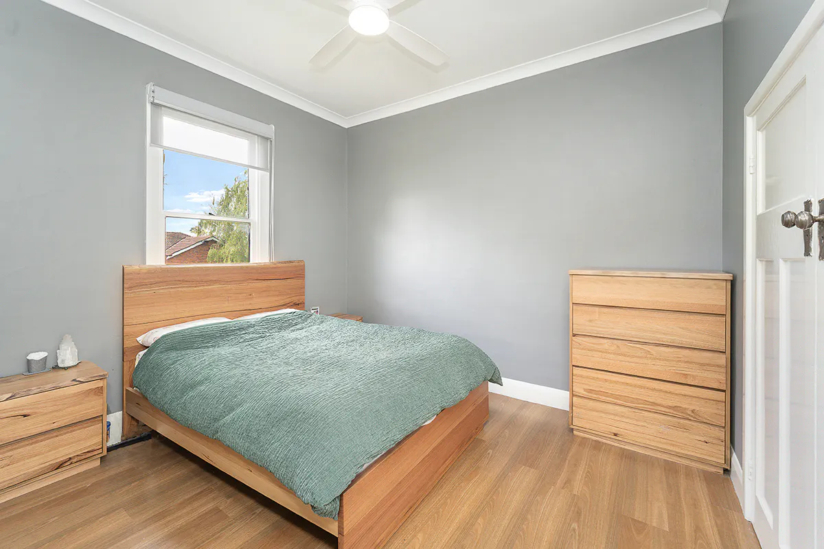 9 Clarence Street — photo 7 of 13